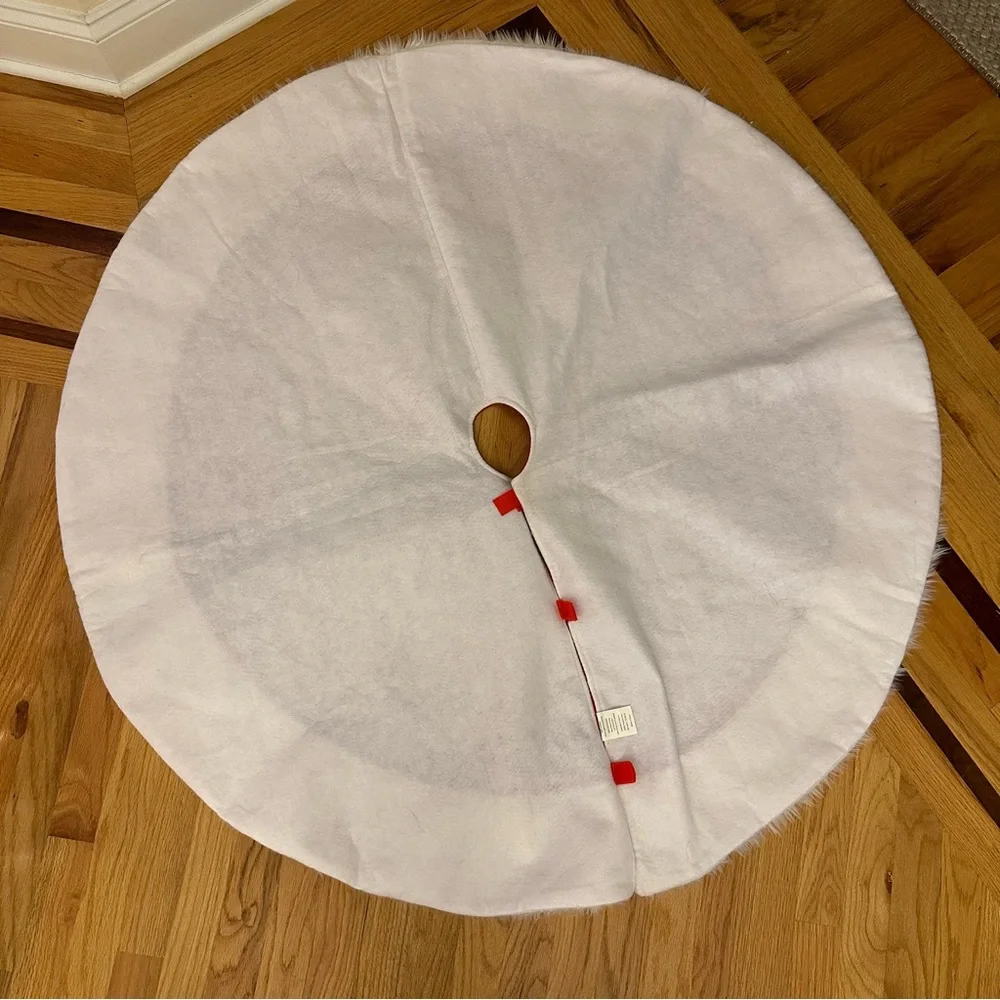🎄 Santa Claus Christmas Tree Skirt - Red Plush & White Fir 48”